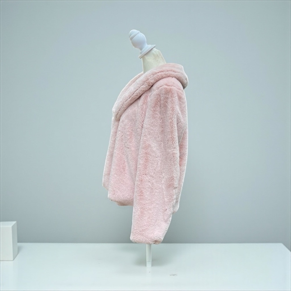 Lavender Brown Vegan Fur in Pale Pink Size Small - Picture 4 of 9